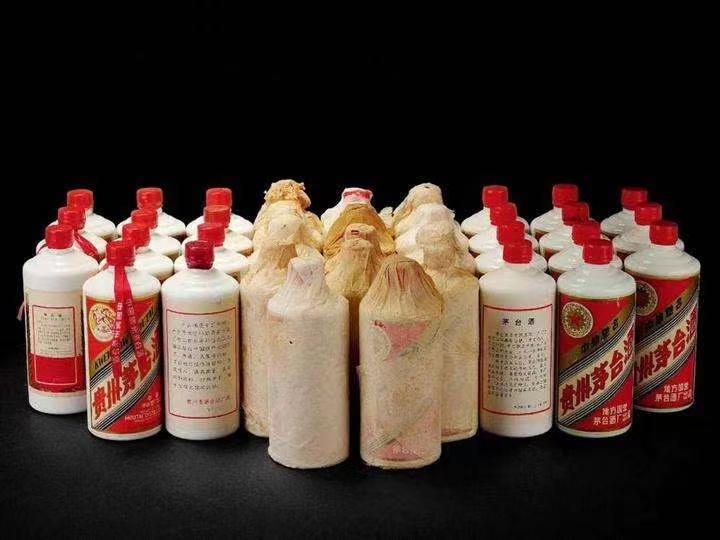 泉山日照岚山回收酒价格哪里回收(附近上门回收茅台酒）?